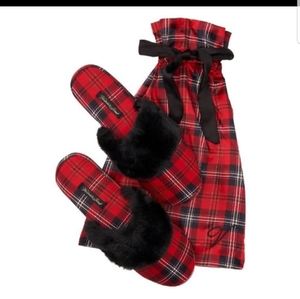 Victoria secret fur slippers